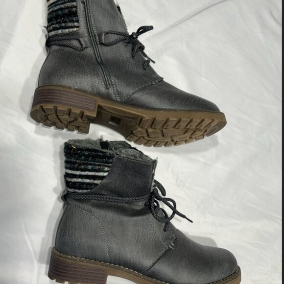 New (without tags) Muk Luks Grey Ankle Boots Size 10 - Picture 3 of 5